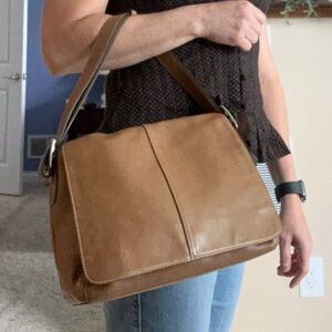 Vintage Coach 9570 Hampton Tan Leather Bag